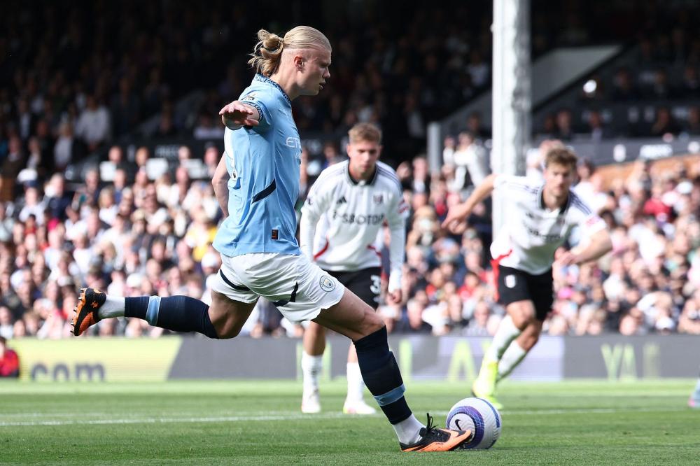 马德兴：海港三连冠胜在稳定二字；塞蒂恩下课因率队员讨薪