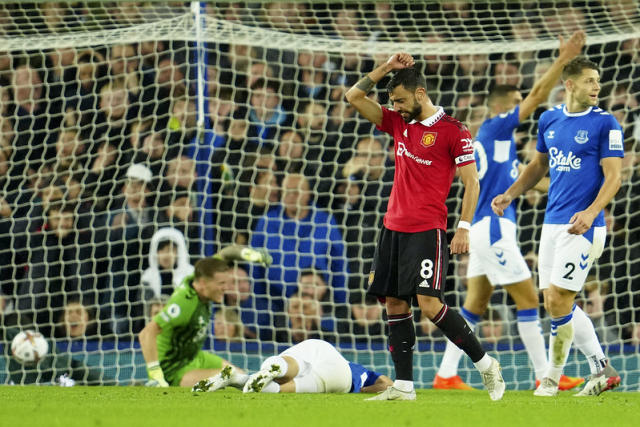 88天复出遭重创！排名跌至24，郑钦文肘伤藏隐患，奥运卫冕梦要碎