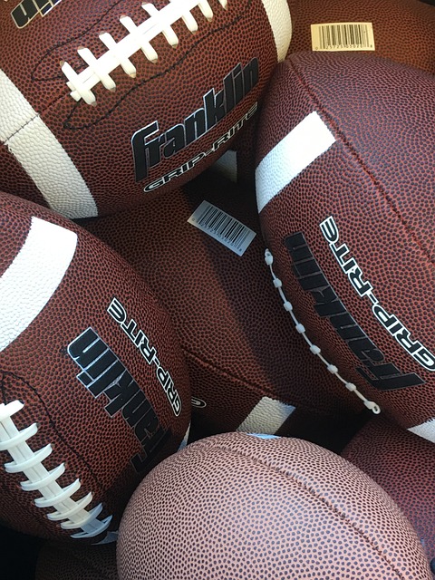 并且能够与 并且能够与